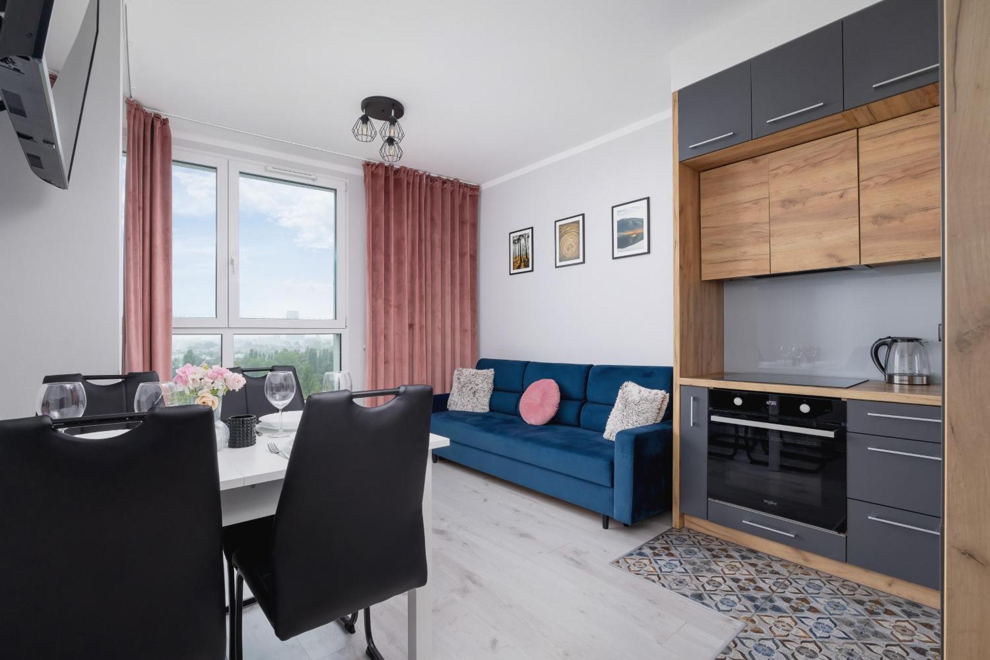 Przestronny Z Balkonem By Renters * Krakau